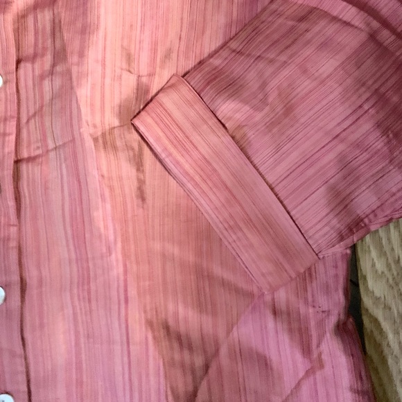 (5 for $15) NWOT Laura 100% Silk Salmon Buttoned Down Short with 3/4 Sleeve - Picture 2 of 4